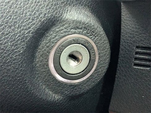 Used 2020 Toyota Tacoma SR5 image 29