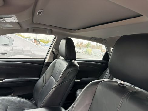 Used 2014 Toyota Avalon Limited w/ Technology Package image 8