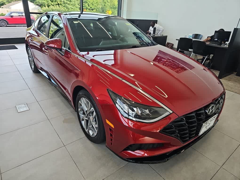 Used 2023 Hyundai Sonata SEL w/ Convenience Package FWD image 2