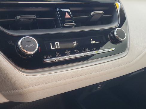 Certified 2024 Toyota Corolla SE FWD image 28