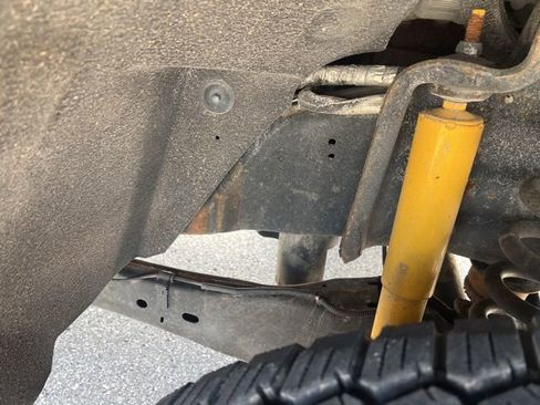 Used 2016 Ford F350 Lariat w/ Lariat Interior Package image 33