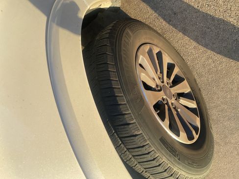 Certified 2017 Ford Expedition XLT w/ Equipment Group 201A image 13