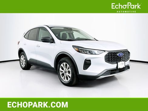 Used 2025 Ford Escape Active image 1