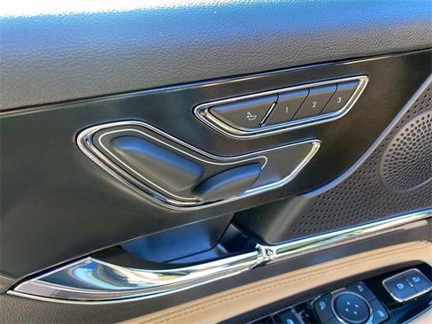 Certified 2023 Lincoln Corsair Reserve w/ Equipment Group 201A image 14