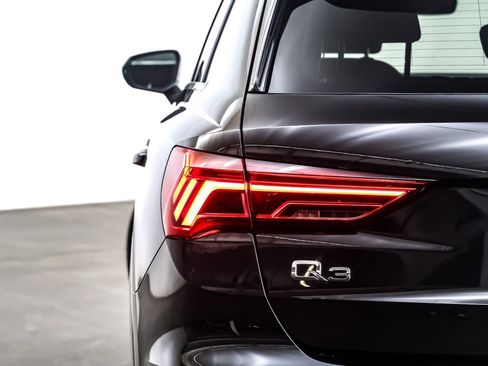 Used 2021 Audi Q3 2.0T Premium w/ Convenience Package image 15