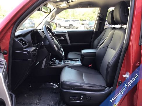 Used 2021 Toyota 4Runner SR5 Premium AWD/4WD image 23