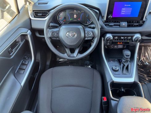 Certified 2025 Toyota RAV4 LE AWD/4WD image 16