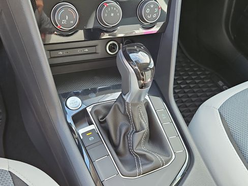 New 2025 Volkswagen Taos S image 19