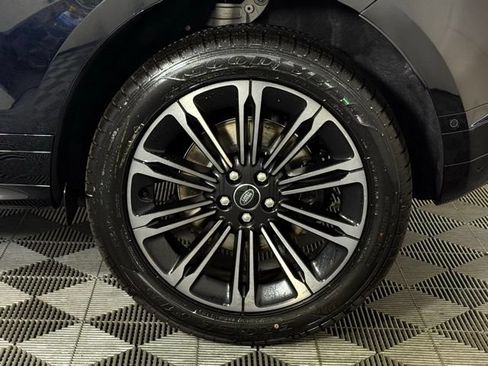 Used 2026 Land Rover Range Rover Evoque Dynamic SE AWD/4WD image 12