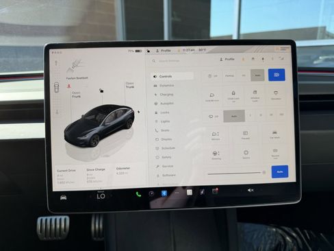 Used 2024 Tesla Model 3 Performance image 18