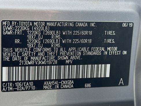 Used 2019 Toyota RAV4 Limited image 12