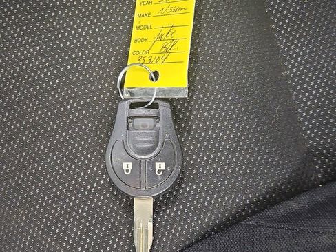 Used 2014 Nissan Juke S image 27