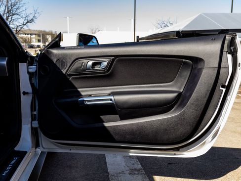 Used 2019 Ford Mustang GT w/ Equipment Group 301A image 29