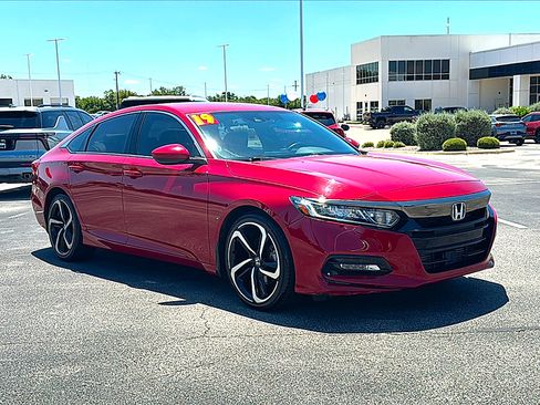 Used 2019 Honda Accord Sport image 10