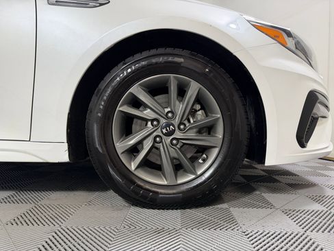 Used 2020 Kia Optima LX FWD image 9
