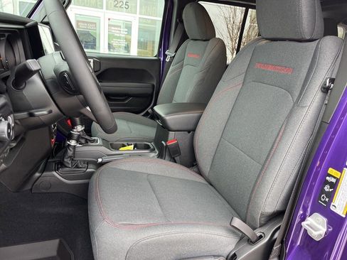 New 2026 Jeep Wrangler Unlimited Rubicon w/ Technology Group image 4