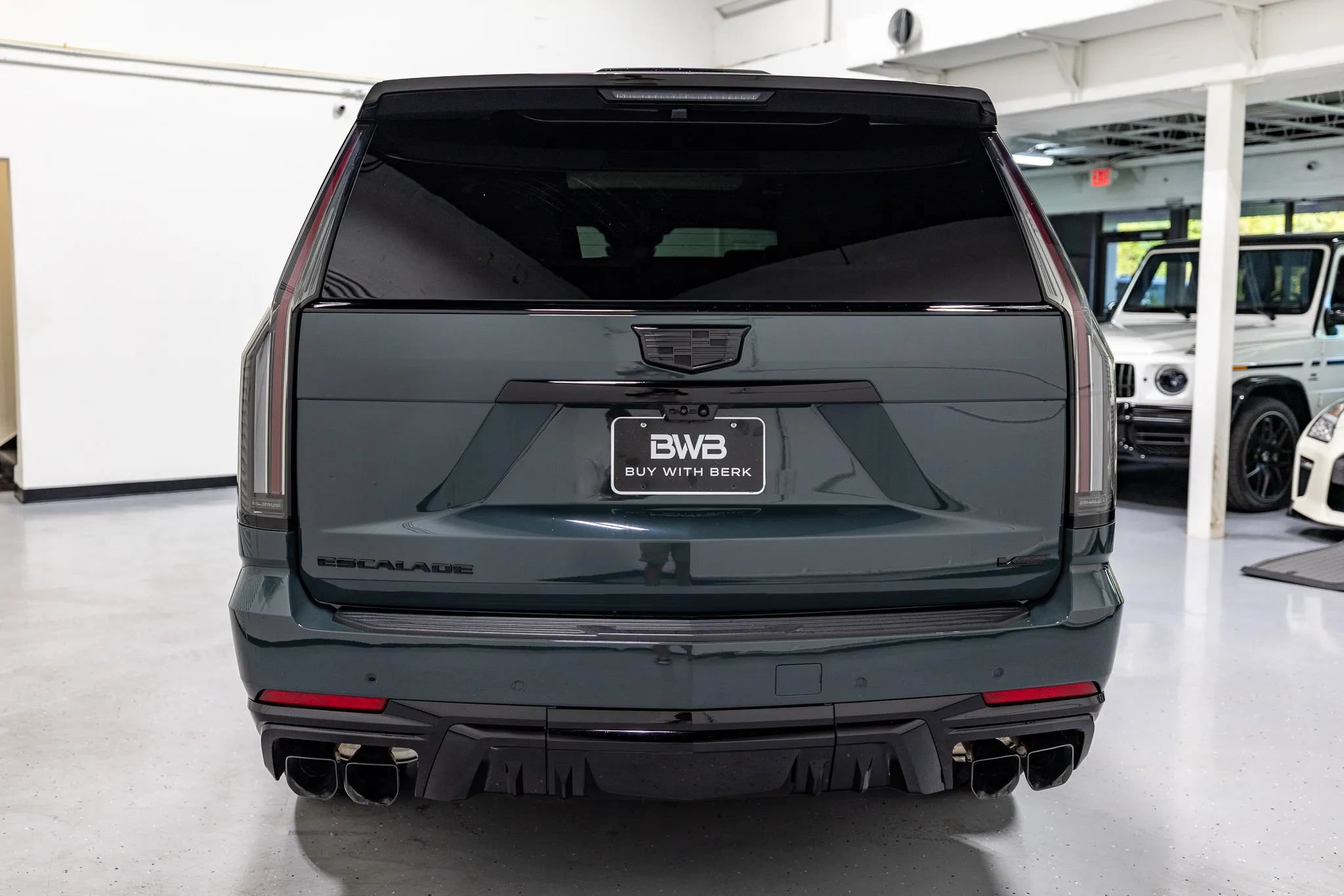 Used 2026 Cadillac Escalade V w/ LPO, ONYX Package AWD/4WD image 16