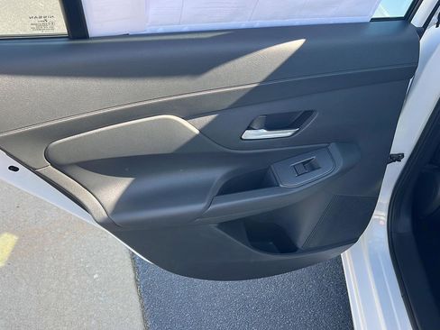 New 2026 Nissan Sentra SV w/ SV Convenience Package FWD image 17