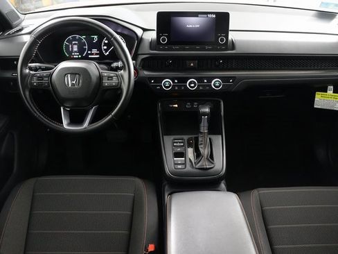 Used 2025 Honda CR-V Sport image 2