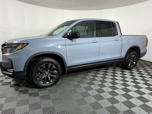 Used 2024 Honda Ridgeline Sport image 23