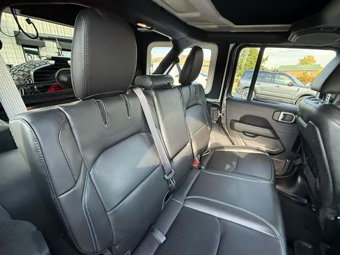 Used 2022 Jeep Wrangler Unlimited Rubicon 4xe w/ Dual Top Group AWD/4WD image 42