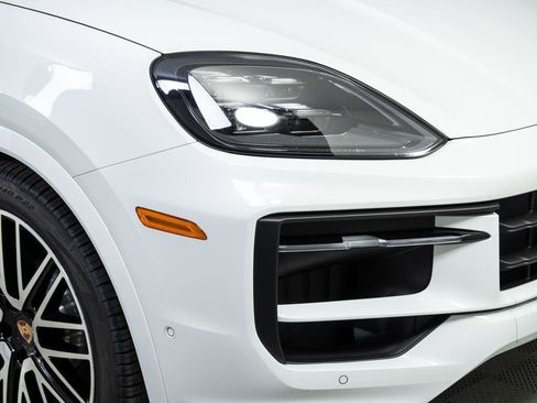 New 2026 Porsche Cayenne S AWD/4WD image 39