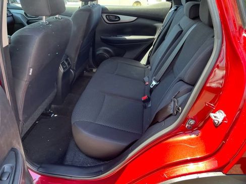 Used 2020 Nissan Rogue Sport S FWD image 3