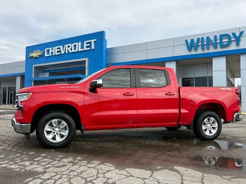 Used 2025 Chevrolet Silverado 1500 LT AWD/4WD image 8