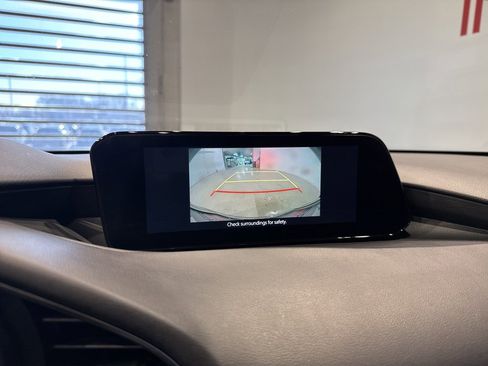 Used 2024 MAZDA MAZDA3 s image 19