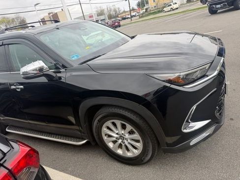 Used 2024 Toyota Grand Highlander XLE AWD/4WD image 7