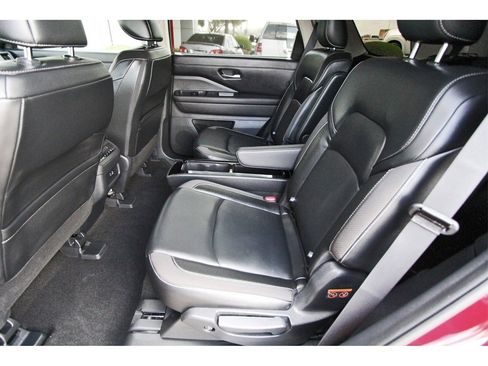 Certified 2024 Nissan Pathfinder SL w/ SL Premium Package image 7