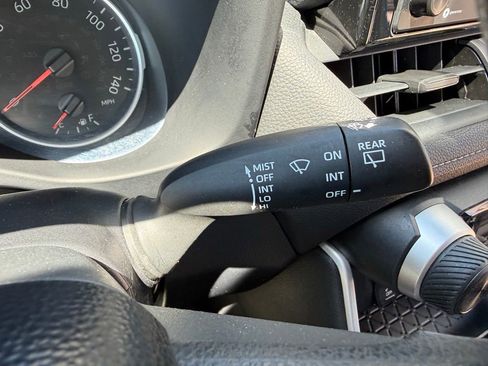 Used 2020 Toyota RAV4 LE FWD image 21