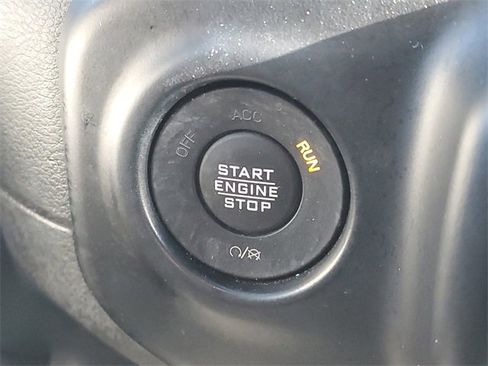 Certified 2021 Jeep Wrangler Unlimited Sahara image 25