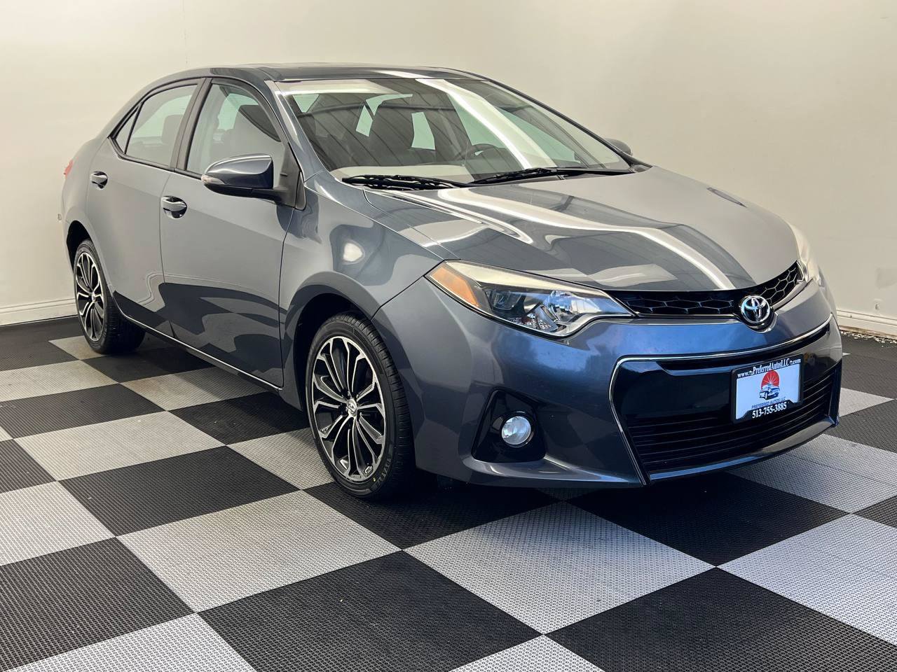 Used 2016 Toyota Corolla S Premium FWD image 3