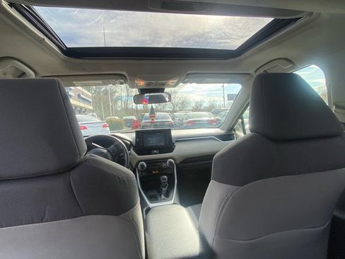 Used 2019 Toyota RAV4 XLE image 24