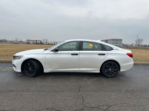 Used 2020 Honda Accord LX image 6