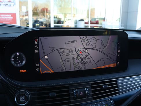 Used 2022 Lexus LS 500 image 23