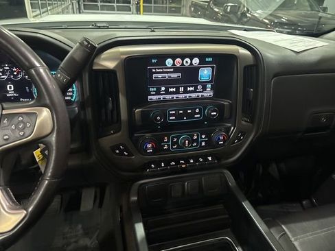 Used 2018 GMC Sierra 2500 Denali w/ Duramax Plus Package AWD/4WD image 23