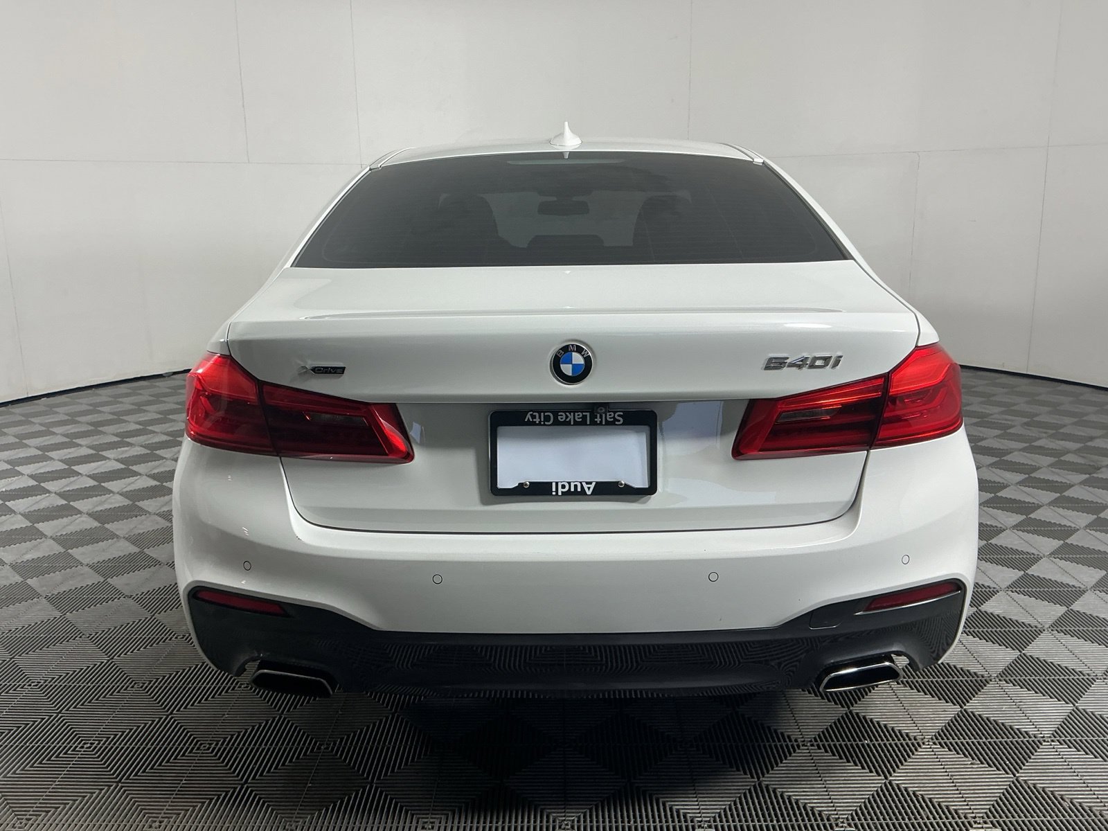 Used 2019 BMW 540i xDrive w/ M Sport Package AWD/4WD image 7