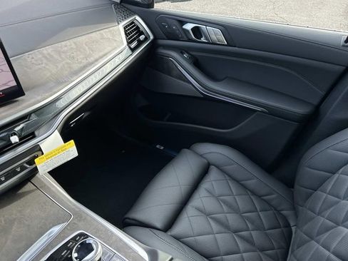 New 2026 BMW X7 xDrive40i w/ Executive Package image 18