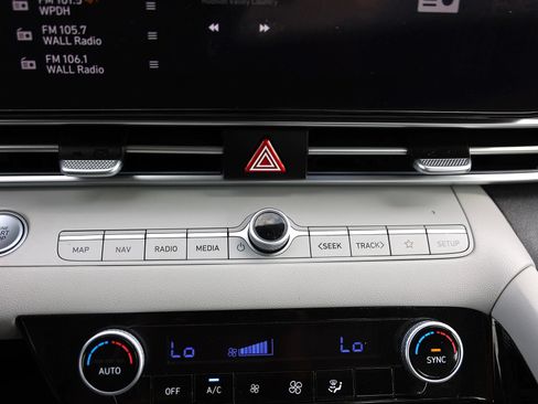 Certified 2023 Hyundai Elantra Limited w/ Cargo Package FWD image 22