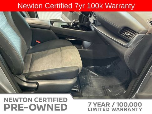 Used 2021 Nissan Rogue S FWD image 13