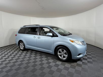 Used 2015 Toyota Sienna LE