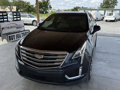 Used 2017 Cadillac XT5 Luxury w/ Driver Awareness Package FWD image 4