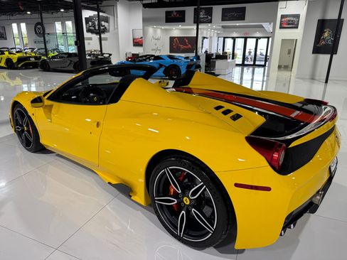 Used 2015 Ferrari 458 Speciale A image 13