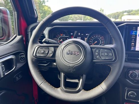 Used 2024 Jeep Wrangler Unlimited Sport image 11