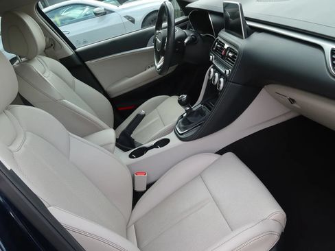 Used 2019 Genesis G70 2.0T Sport RWD image 26