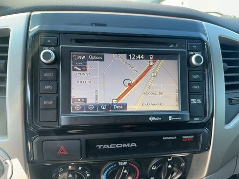 Used 2015 Toyota Tacoma 4x4 Double Cab image 7