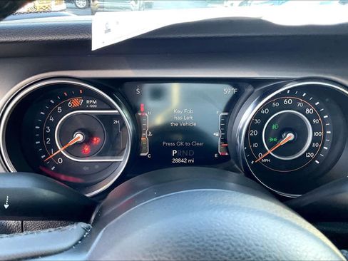 Used 2023 Jeep Wrangler Sport S image 19