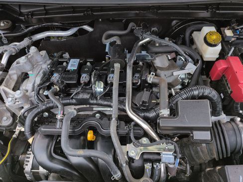Used 2025 Nissan Kicks SR w/ Illumination Package FWD image 35
